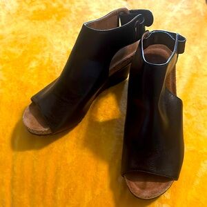 Corky’s Boutique Calypso wedge sandal